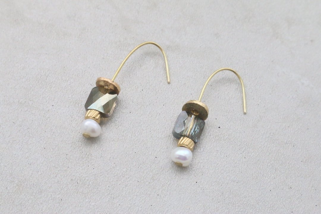 出清品 黄铜 珍珠 耳环 1050 恩麻 - 耳环/耳夹 - 水晶 灰色