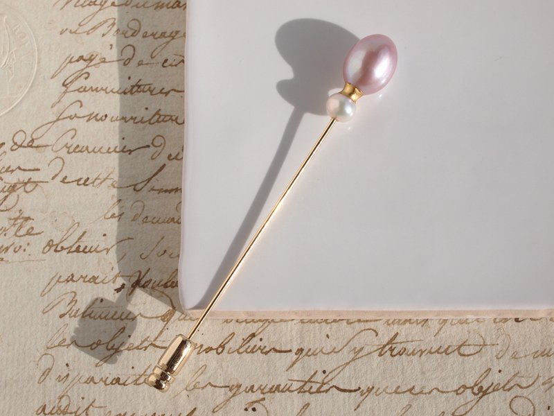 金继珍珠 胸针・帽针 浅薰衣草紫 | 淡水珍珠 巴洛克珍珠 金箔 - 胸针 - 珍珠 紫色