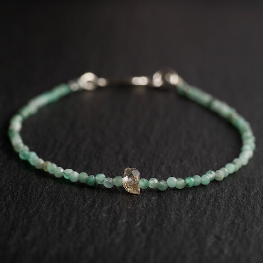 Oil in Quartz& Emerald Bracelet - 手链/手环 - 宝石 绿色