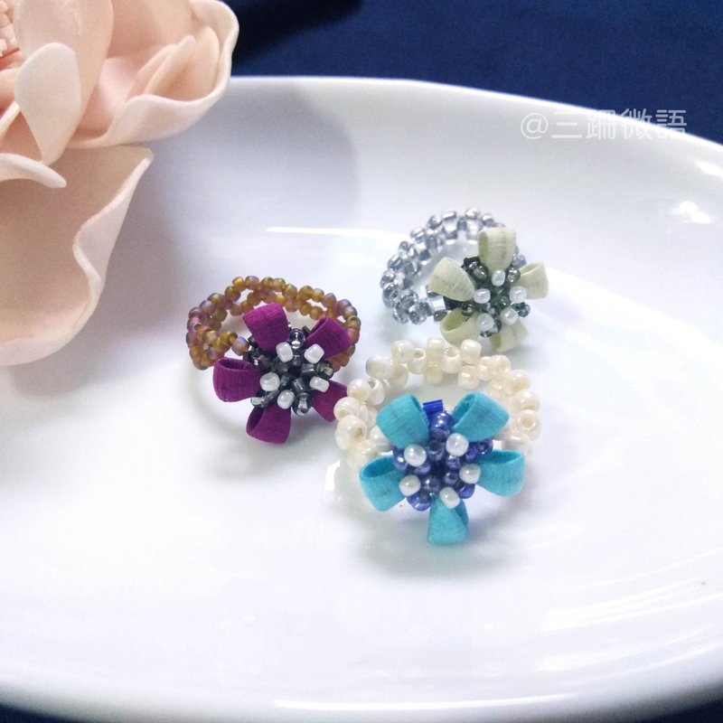 绣珠小花戒 - 戒指 - 其他材质 黄色