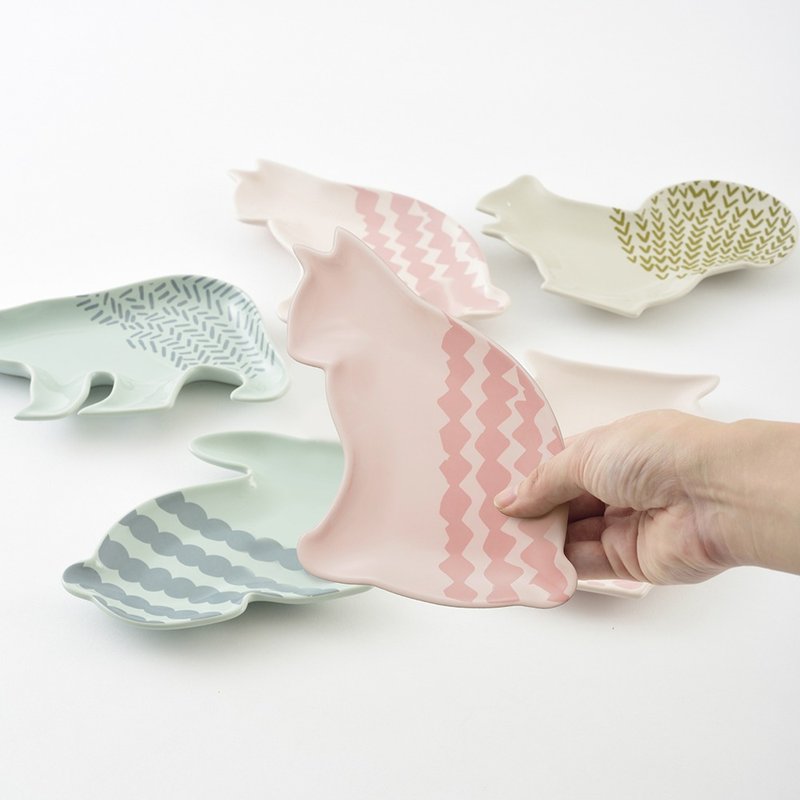 日本BRUNO 猫形瓷盘 BHK174-CAT - 盘子/餐盘/盘架 - 瓷 粉红色