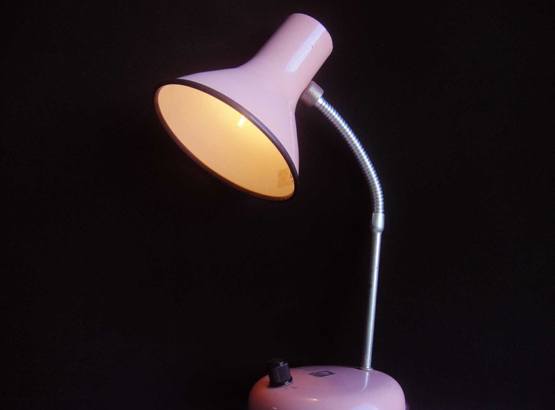 【老时光 OLD-TIME】早期二手台湾制稀有罕见粉红色金属桌灯 - 灯具/灯饰 - 其他材质 