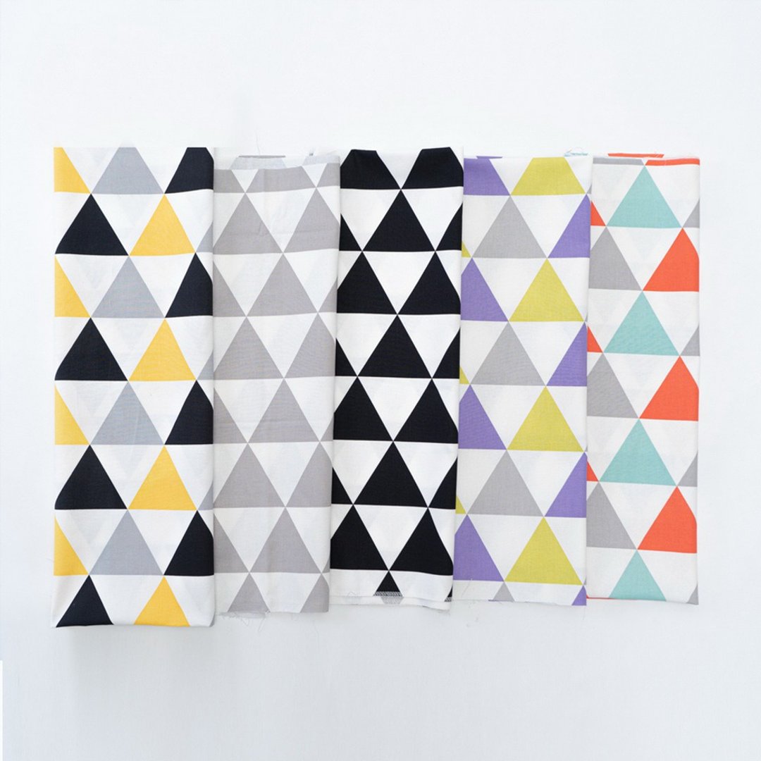 纯棉厚磅布料(经典三角5色) /尺(30x114cm) / 材料布diy拼布 - 编织/刺绣/羊毛毡/裁缝 - 棉 多色
