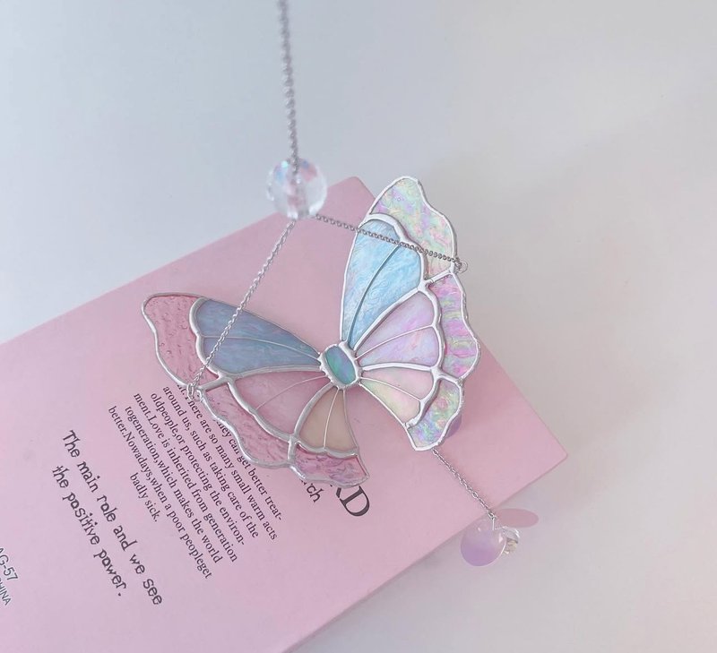 韩国彩色玻璃-幽雅蝴蝶吊饰 - 摆饰 - 玻璃 