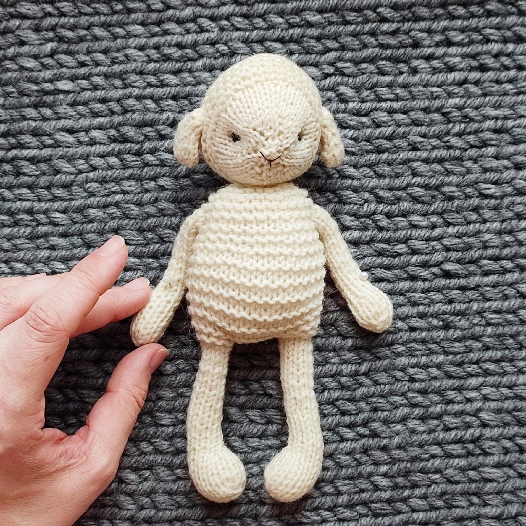 Pattern Lamb knitting. English and Russian PDF. - 手工艺教程/工具书 - 其他材质 