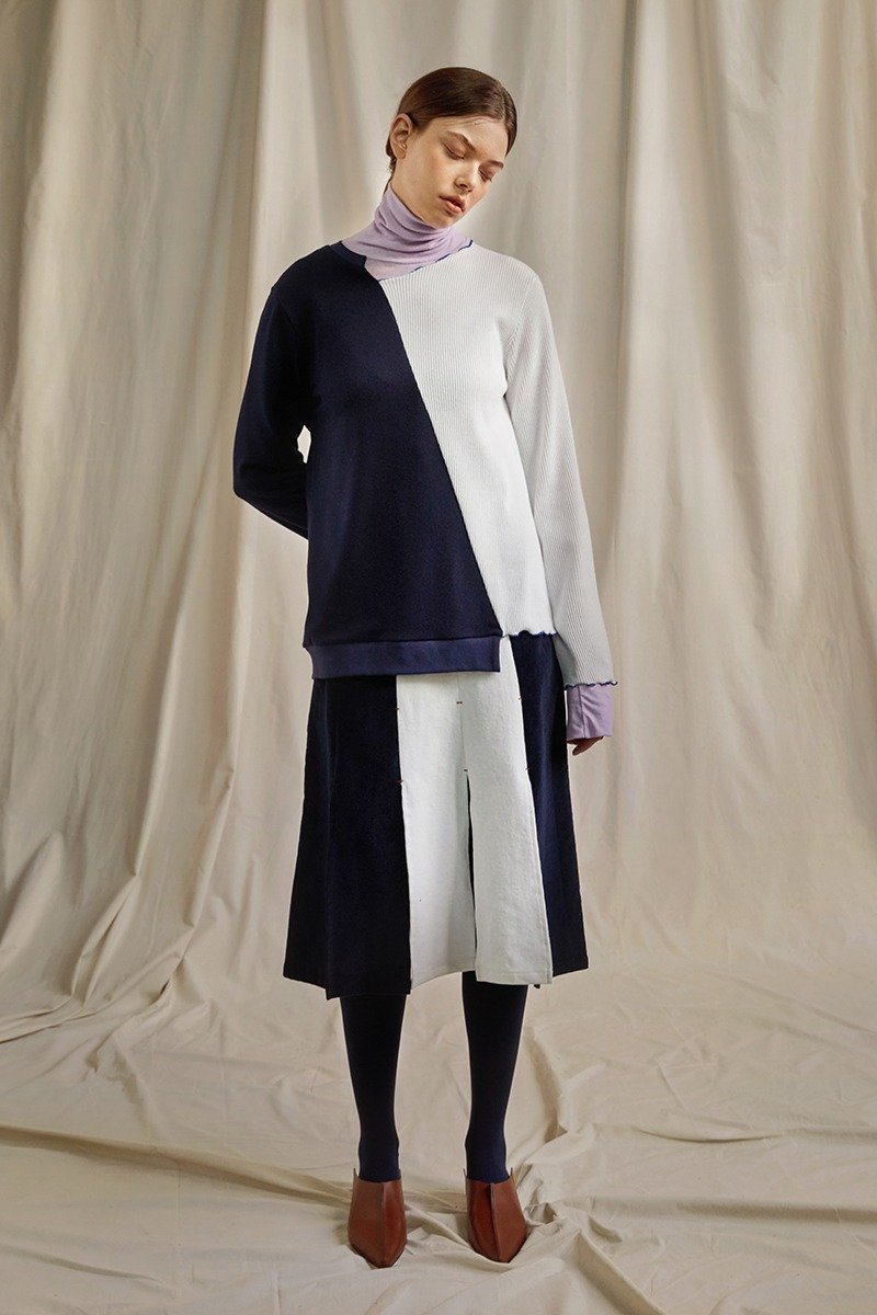 抽象撞色上衣 深蓝 - 女装上衣 - 棉．麻 蓝色