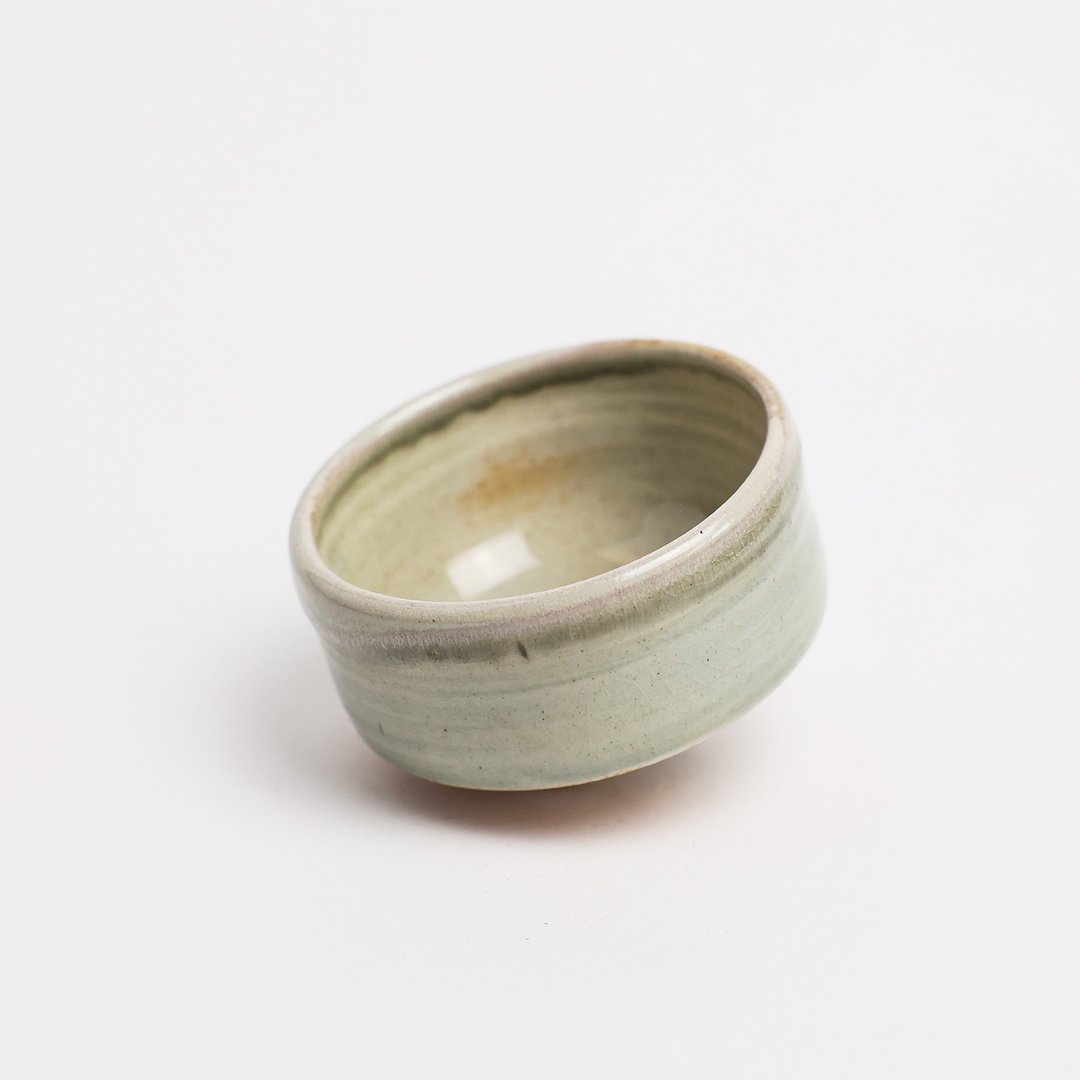 明芽窑 l 柴烧青瓷落灰茶碗 灰 陶器 陶艺品 茶具 搜藏品 T - 茶具/茶杯 - 陶 灰色