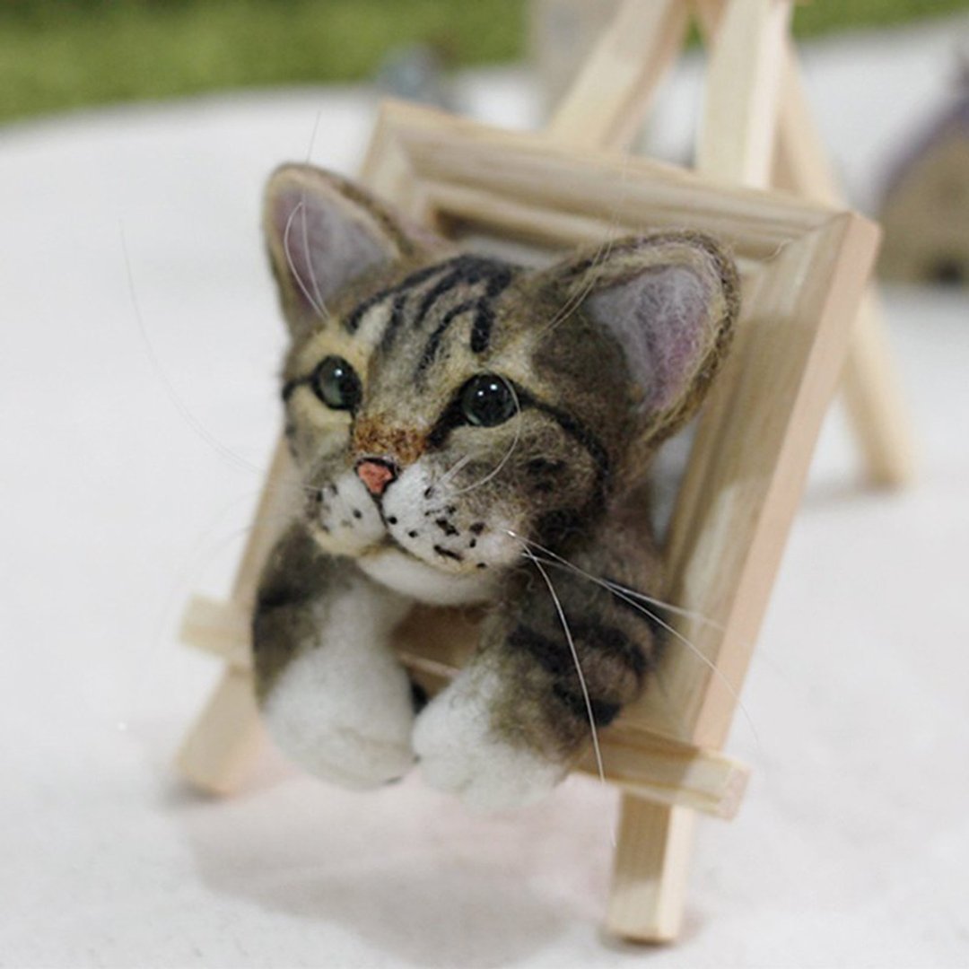 拟真虎斑猫头羊毛毡相框摆饰 可以换成自家猫猫的配色 - 编织/羊毛毡/布艺 - 羊毛 