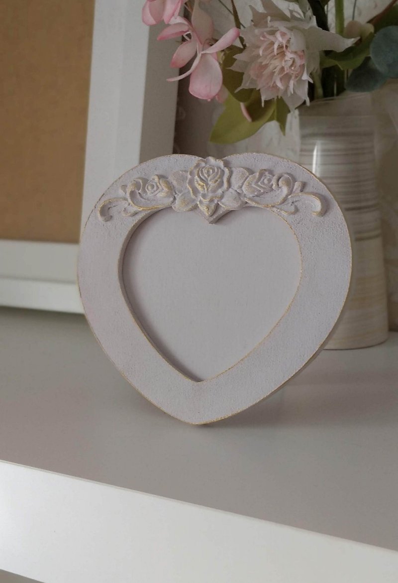 相框 Small gray photo frame in shape of heart Wedding gift Mini picture frame - 画框/相框 - 木头 灰色