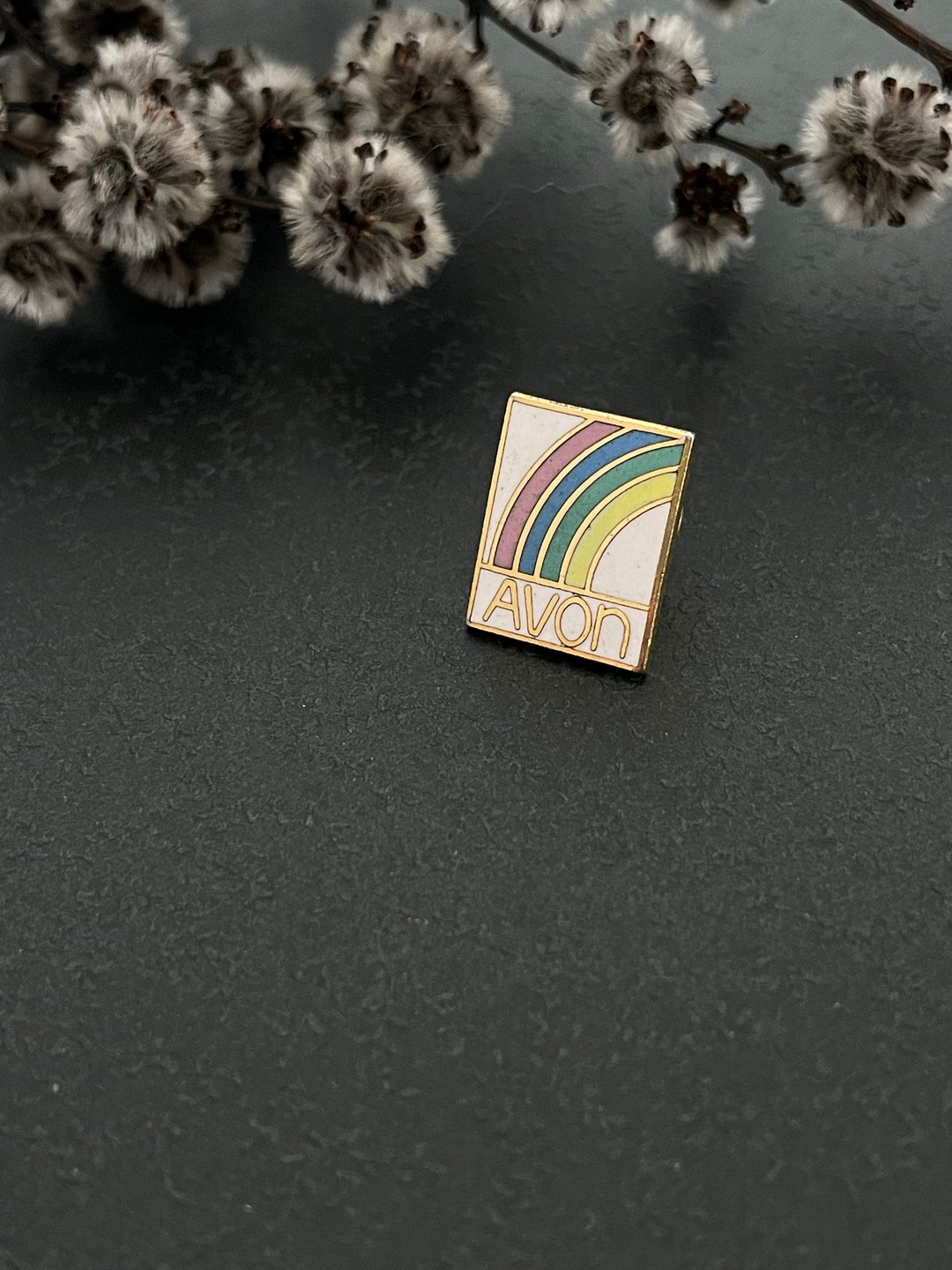 AA古董Vintage金色白珐琅彩虹方块别针胸针 AVON B990 - 胸针 - 其他金属 金色