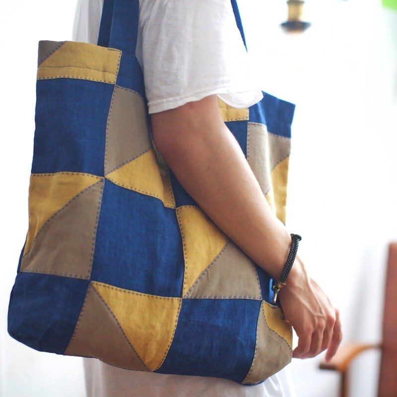 草木染森女系手工拼布文艺复古男女手提撞色亚麻环保袋布袋 - 手提包/手提袋 - 棉．麻 蓝色