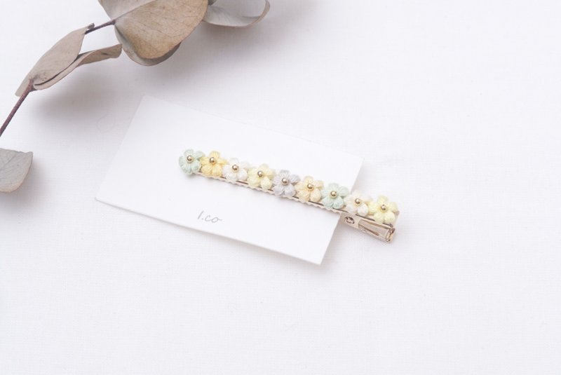 Embroidery thread crochet barrette - 发饰 - 绣线 黄色