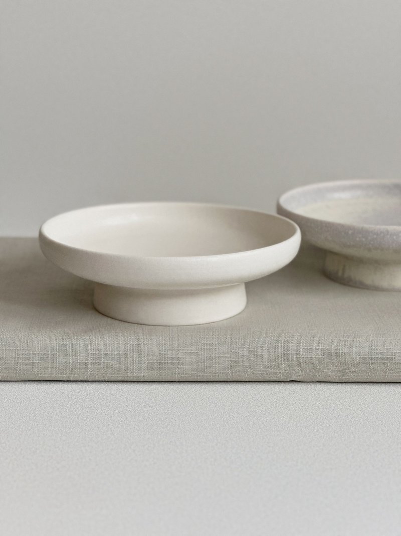 无光白 六寸高台皿 - 盘子/餐盘/盘架 - 瓷 