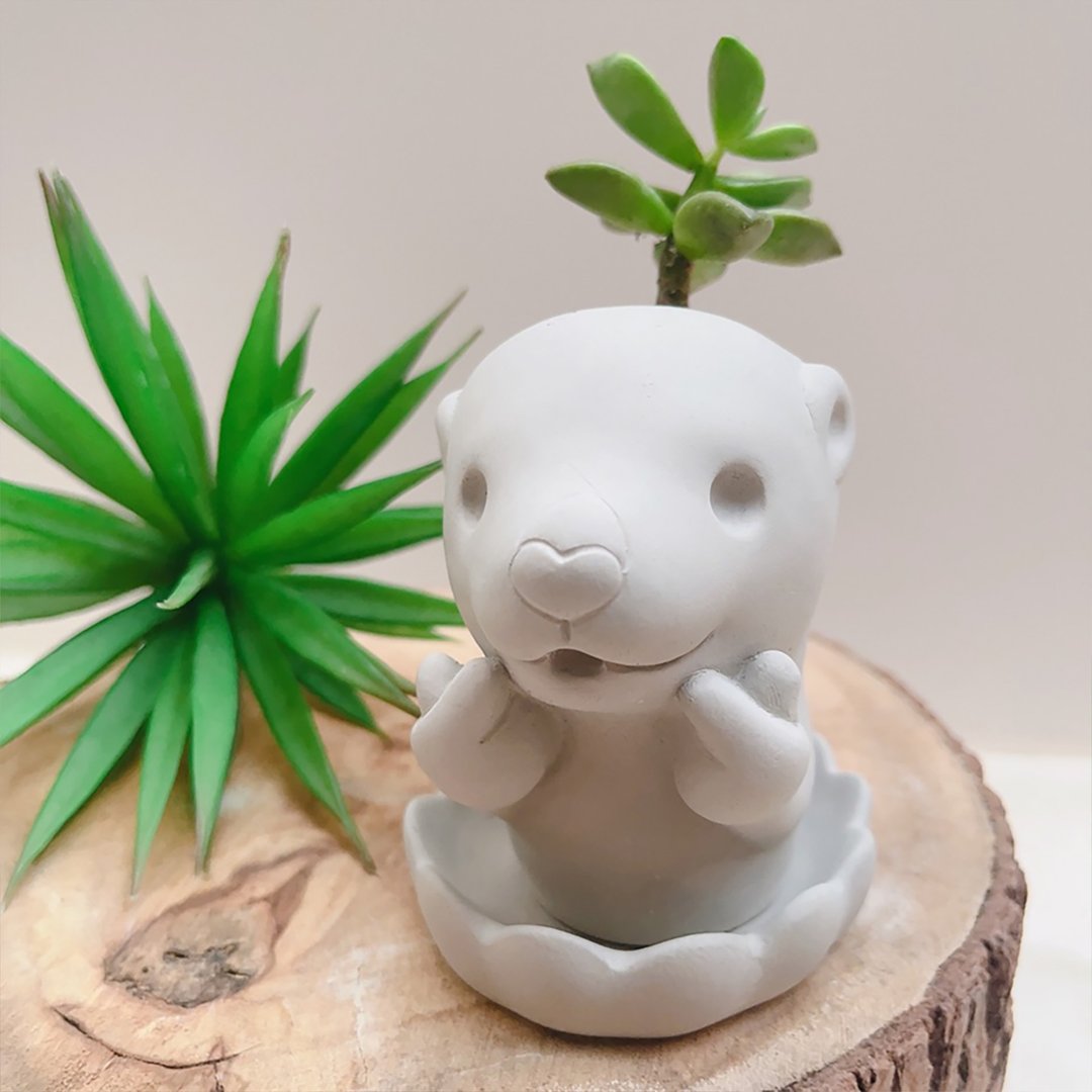 【聖誕精選】啾咪水獺 植物小盆 水泥盆器 交換禮物 - 植栽/盆栽 - 水泥 灰色
