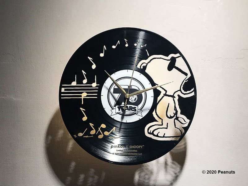 史努比黑胶时钟壁灯 - 时钟/闹钟 - 其他材质 黑色