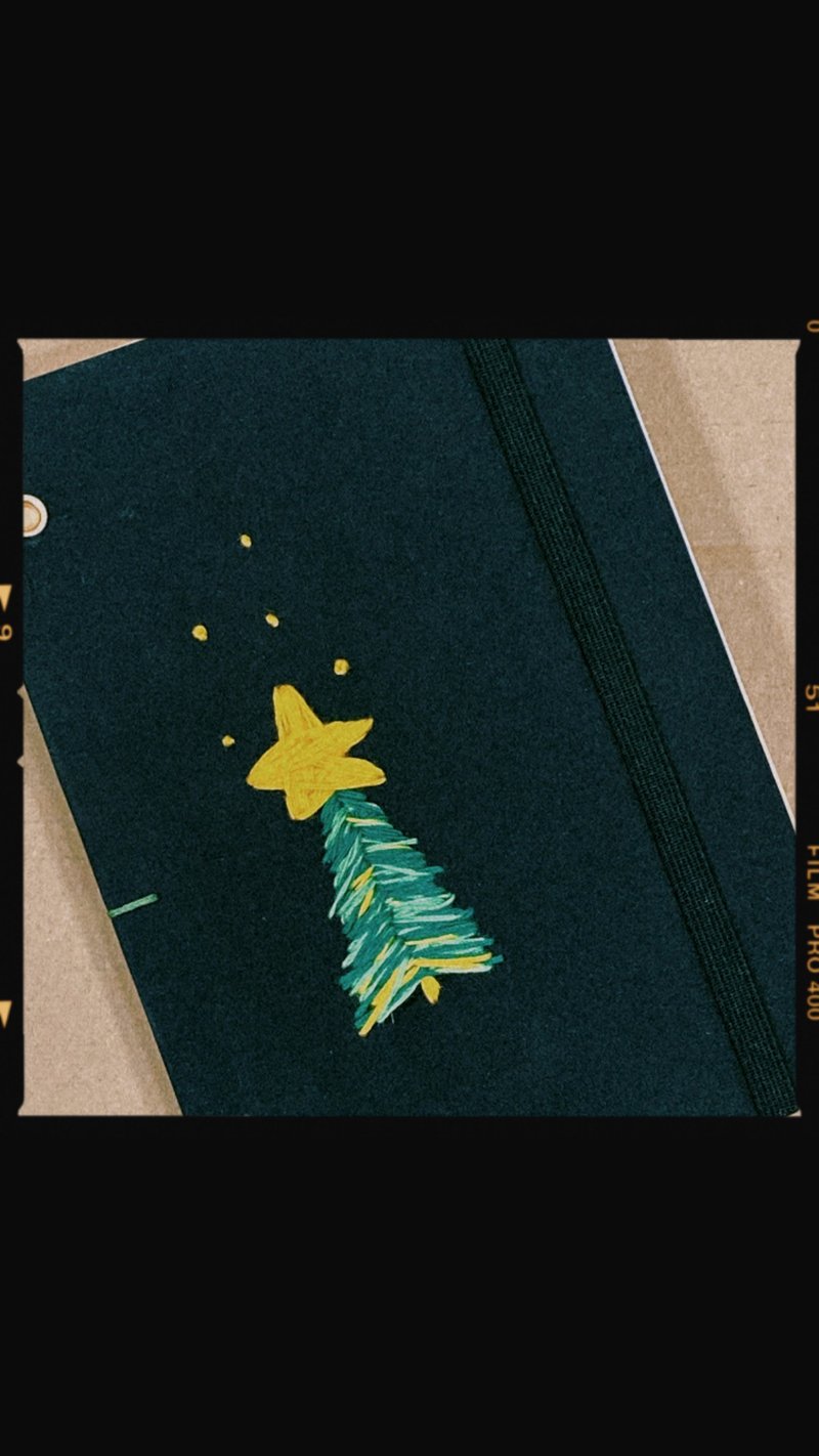 【圣诞礼物】Lonely Christmas - 2025 无时效 A6 手工绣字手缝手 - 笔记本/手帐 - 纸 