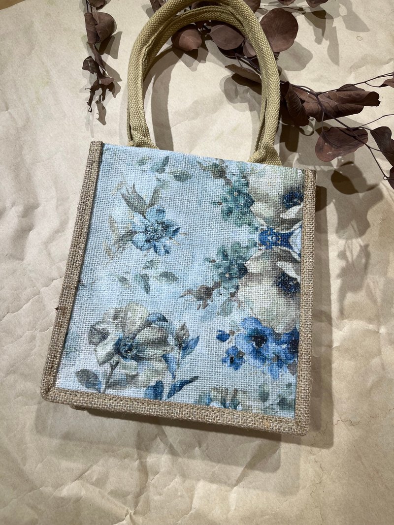 随手一拿麻布袋 小直款 购物袋 肩背 手提 纸艺拼贴 蝶古巴特 - 手提包/手提袋 - 棉．麻 卡其色