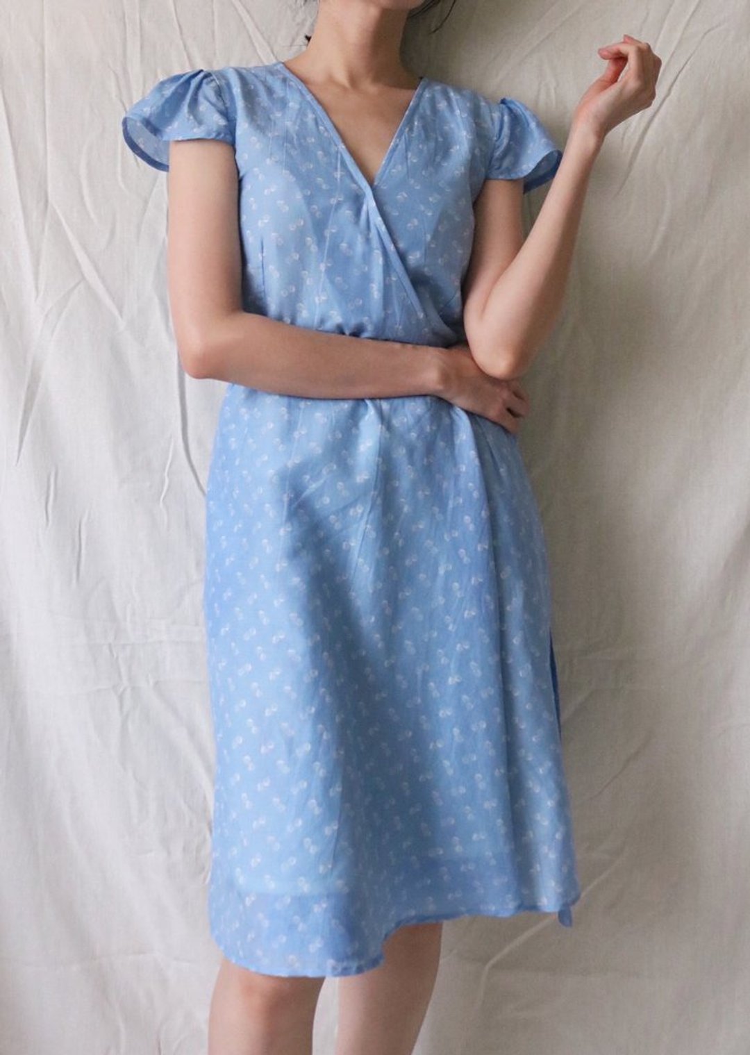 SKYE DRESS 天空蓝几何圆点膝上绑带洋装 *限量 - 洋装/连衣裙 - 棉 