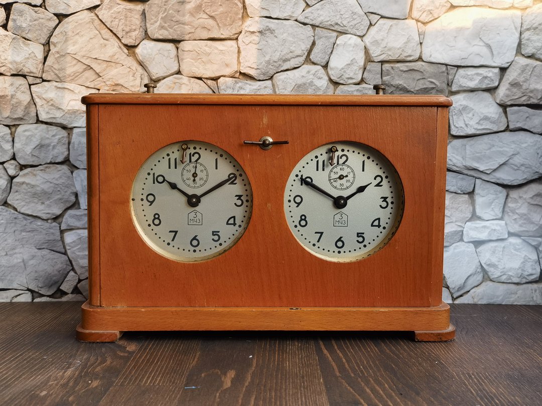 Rare wooden mechanical tournament chess clock MCHZ 1950s Soviet USSR - 时钟/闹钟 - 木头 