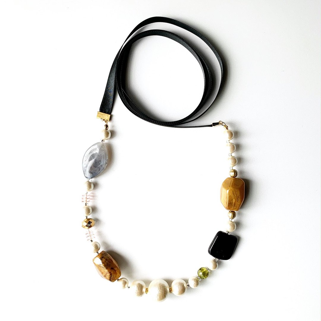 Cotton pearls and beads ribbon necklace - 项链 - 塑料 金色