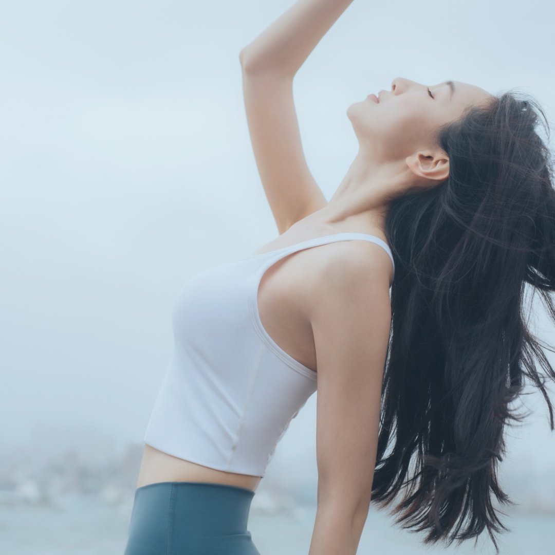 【MACACA】美好的美背心 - AIE1114 白 - 女装运动衣 - 尼龙 白色