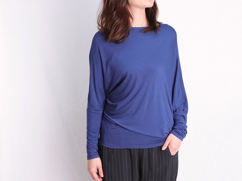 斜肩不对称袖角修身上衣 - 女装上衣 - 棉．麻 多色