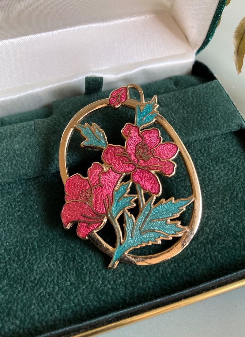 西洋古董 景泰蓝嵌丝珐琅 朱槿花篓空胸针 - 胸针 - 珐琅 