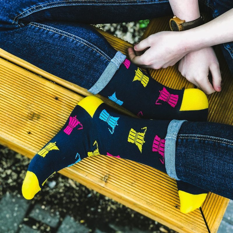 【圣诞礼物】想望咖啡Cophi 咖啡图案艺术有机棉袜/复古摩卡 - 袜子 - 新鲜食材 多色