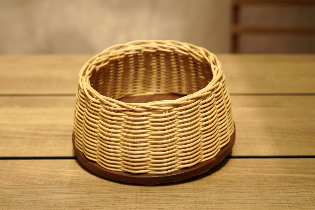 【织刻生活店】忍冬草 - 黑胡桃木藤编圆盘 - 盘子/餐盘/盘架 - 木头 