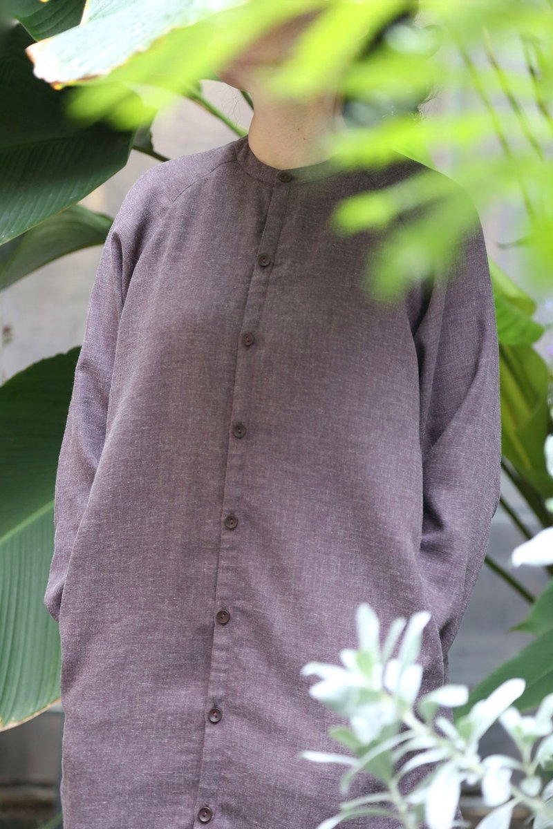 小圆领前连后接袖型长版衫 - 女装上衣 - 其他材质 