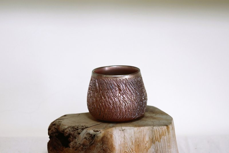 柴烧品茗杯/主人杯/150ml/爆裂刻纹/泷间拾光 - 茶具/茶杯 - 陶 