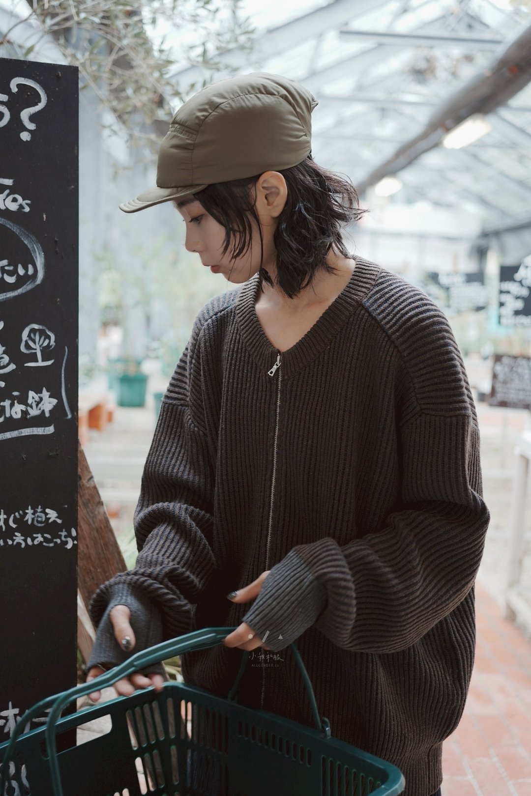 路地壁画双色拉链圆领针织外套 Wool 8% - 女装针织衫/毛衣 - 棉．麻 咖啡色