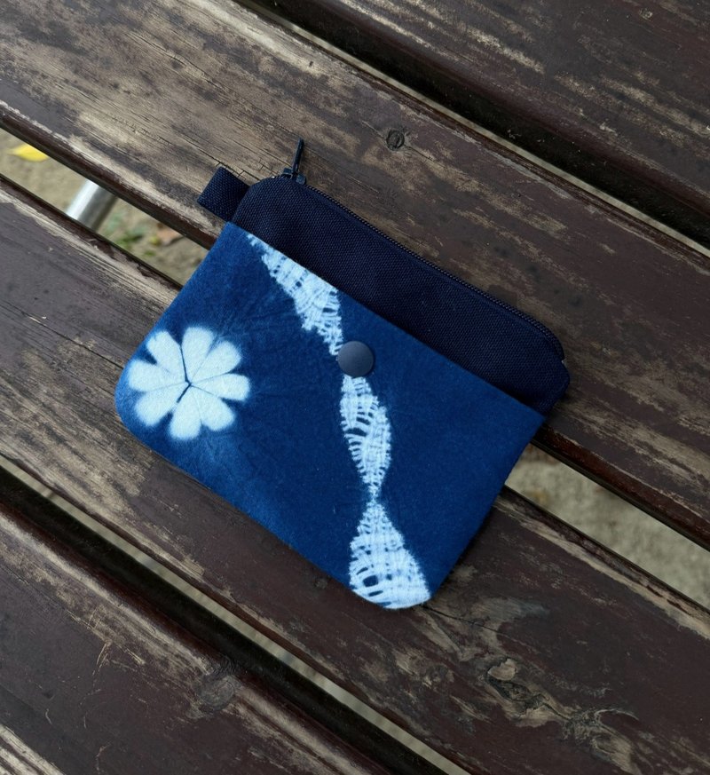 【记忆有限】蓝染拉链零钱包 - 绳结与花 - 零钱包 - 棉．麻 蓝色
