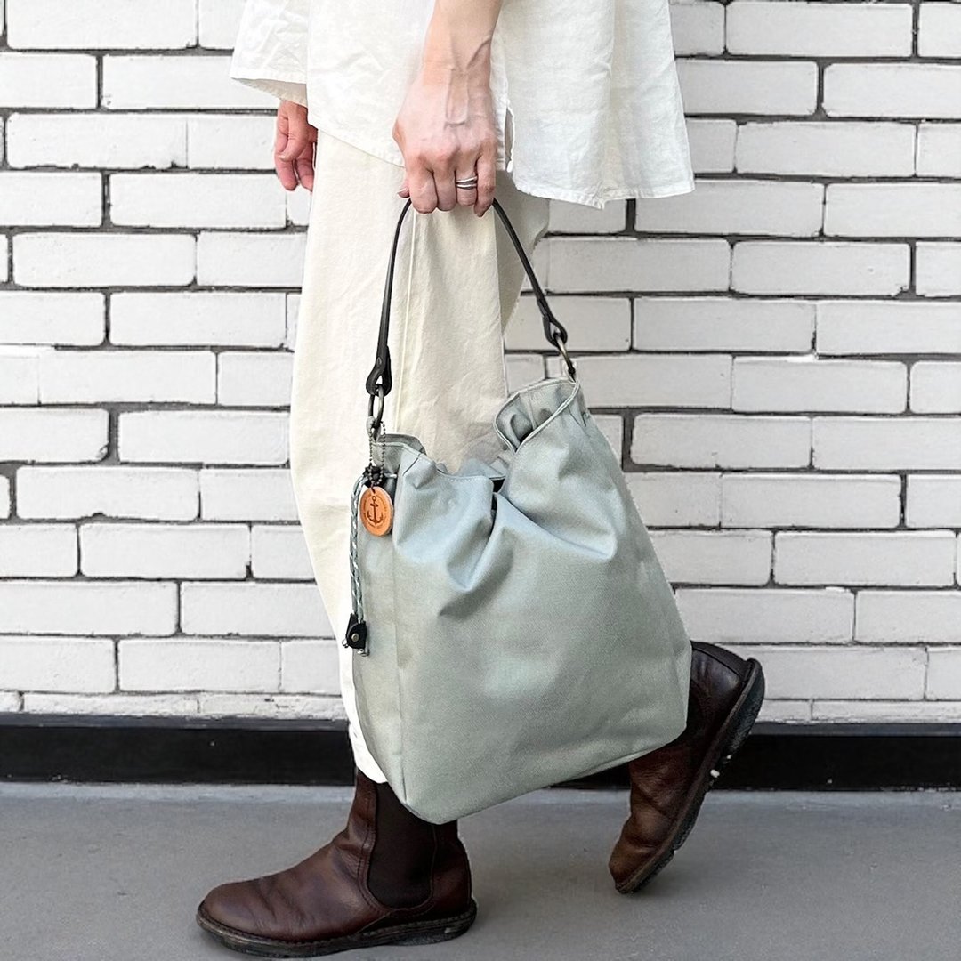 BALON 灰色 CORDURA® 泼水加工尼龙材质 简约斜背包 - 侧背包/斜挎包 - 尼龙 灰色