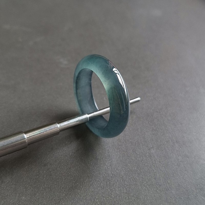 18mm 翡翠冰乌鸡戒指 | 天然危地马拉翡翠戒圈玉戒指 | 男戒圈女 - 戒指 - 玉石 