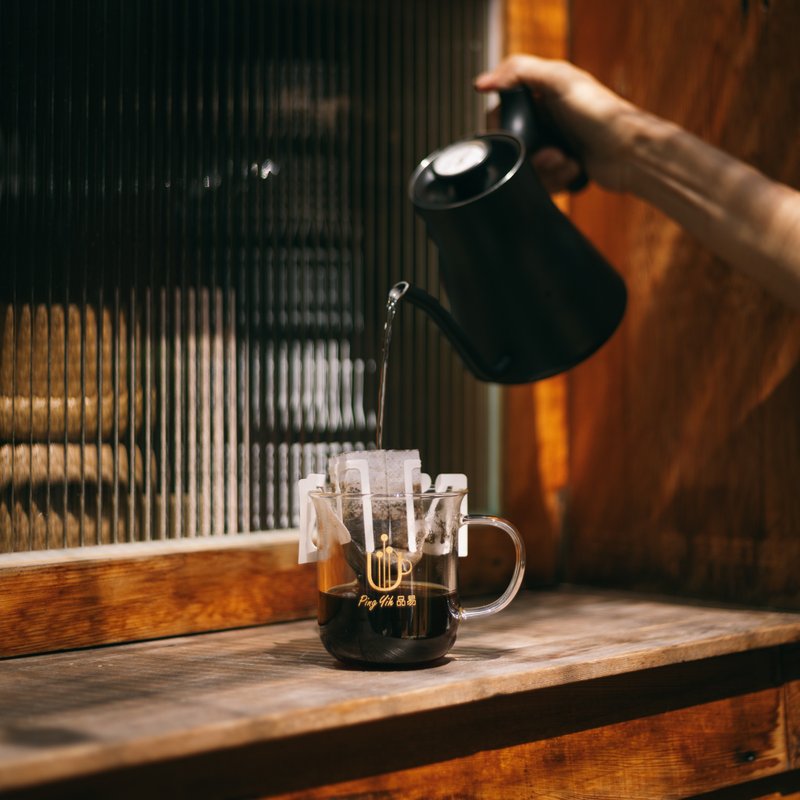 礼物 手工咖啡杯 台湾设计 coffee mug  玻璃马克杯 - 咖啡杯/马克杯 - 玻璃 