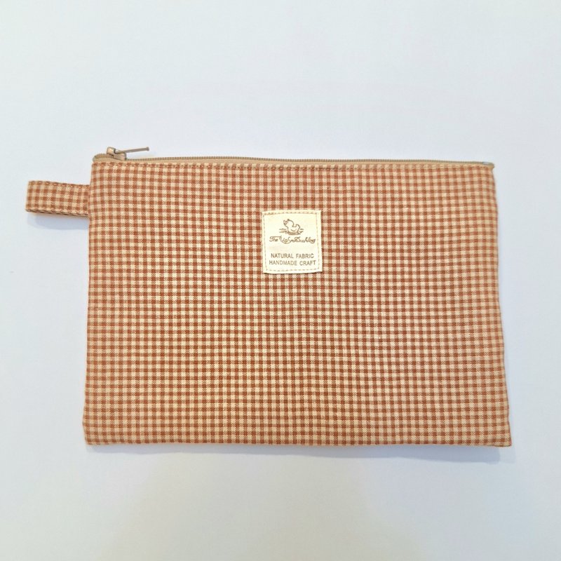 【 MY HANDMADE 】 格纹手作收纳包  l 化妆包l 棉布l 手工制 - 化妆包/杂物包 - 棉．麻 咖啡色