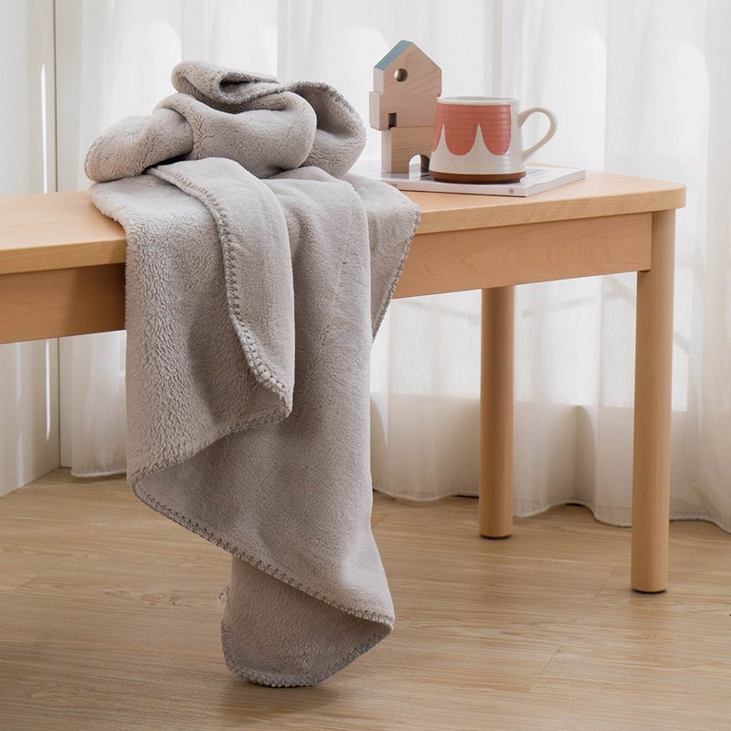 送礼首选-法兰绒毛毯/雾灰(100x120cm) - 被子/毛毯 - 聚酯纤维 灰色