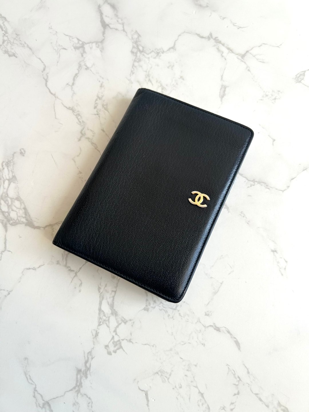 稀有中古包 Chanel 黑色皮革中短夹 旅行护照套 钱包 皮夹 二手包 - 皮夹/钱包 - 真皮 黑色
