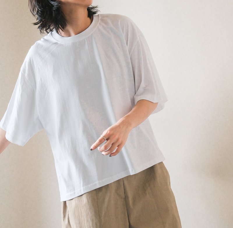 NO COLOR特调长度短袖TEE - 2色 - 女装 T 恤 - 棉．麻 白色