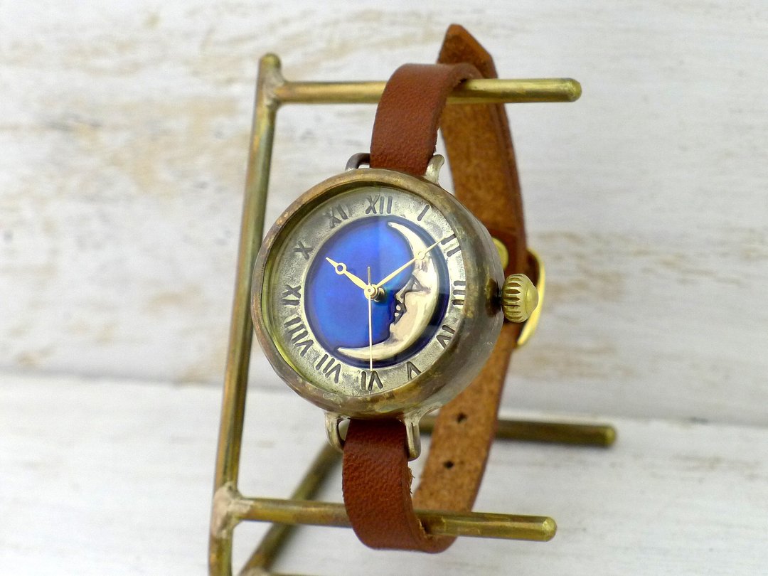 Handmade watch CrescentMoon4-MB Crescent blue dial Roman bracelet style (366CM4BL) - 女表 - 铜/黄铜 蓝色