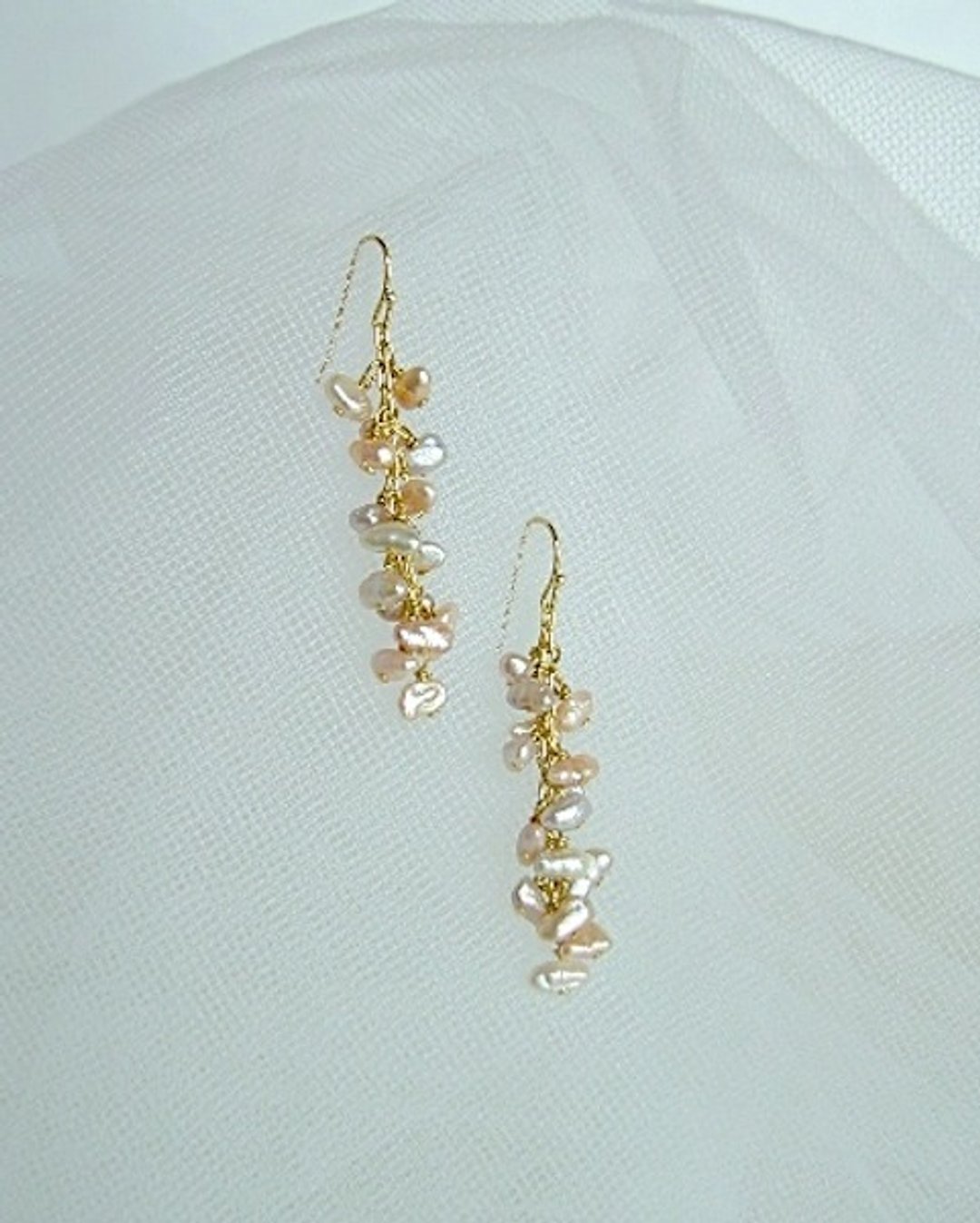Pearl earrings - 耳环/耳夹 - 宝石 粉红色