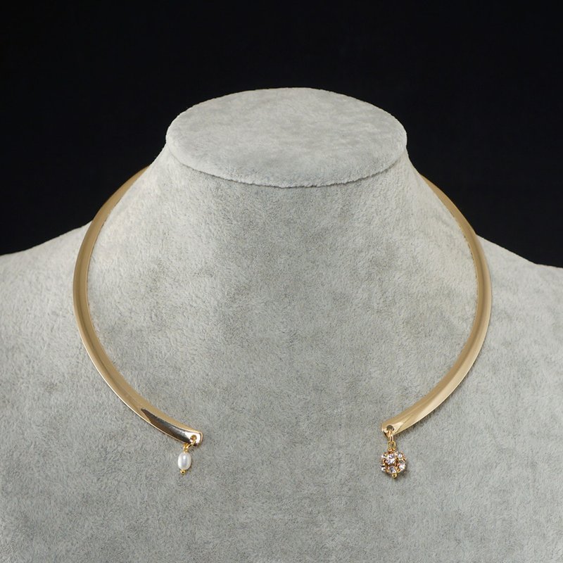 Golden Metal Swarovski Crystal White Pearl Charm Choker Necklace Jewelry Gift - 颈链 - 其他金属 金色