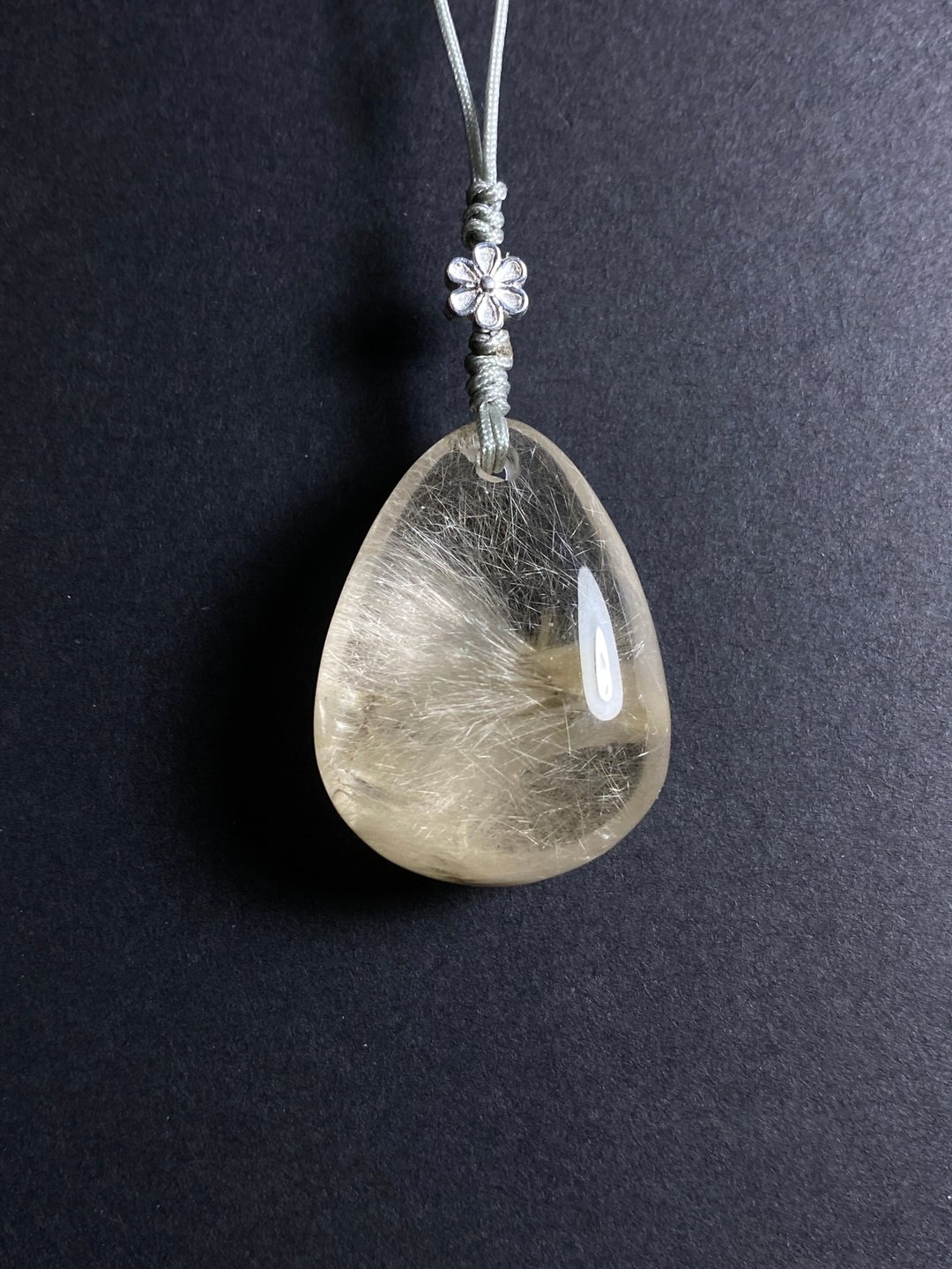 天然白发晶/白银发吊坠 - 挂绳/吊绳 - 水晶 