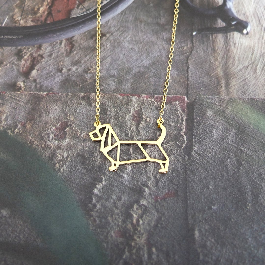 Basset Hound Necklace Gift for Dog lover, Origami Jewelry, Gold Plated Brass - 项链 - 铜/黄铜 金色
