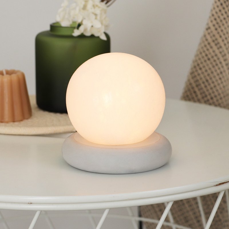 小白圆球 I 白盐灯 I 清水模 I 原色甜甜圈底座 I 预购12月中后 - 灯具/灯饰 - 水泥 白色