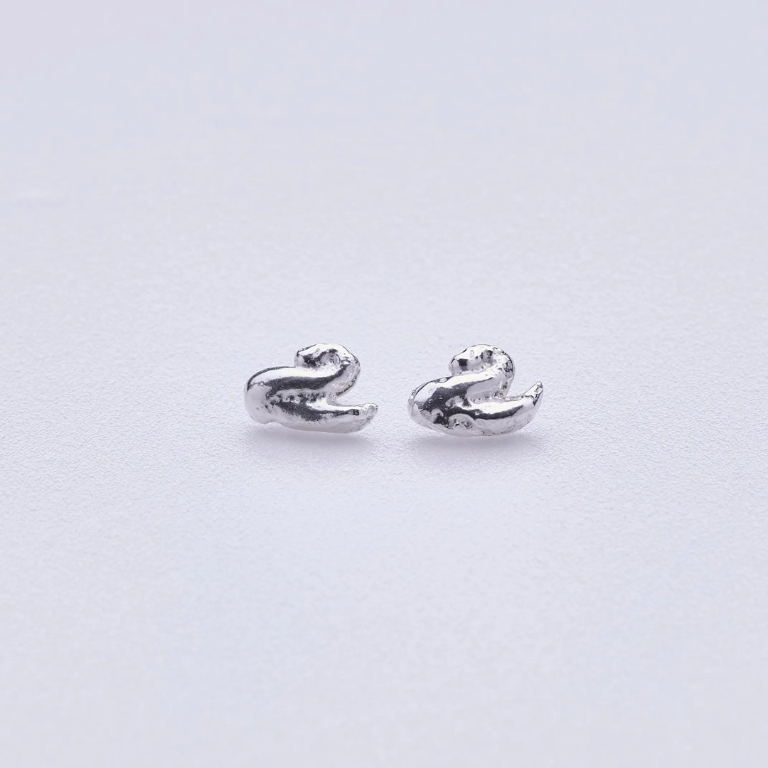 Swanwake earrings 天鹅起波 - 耳环/耳夹 - 纯银 