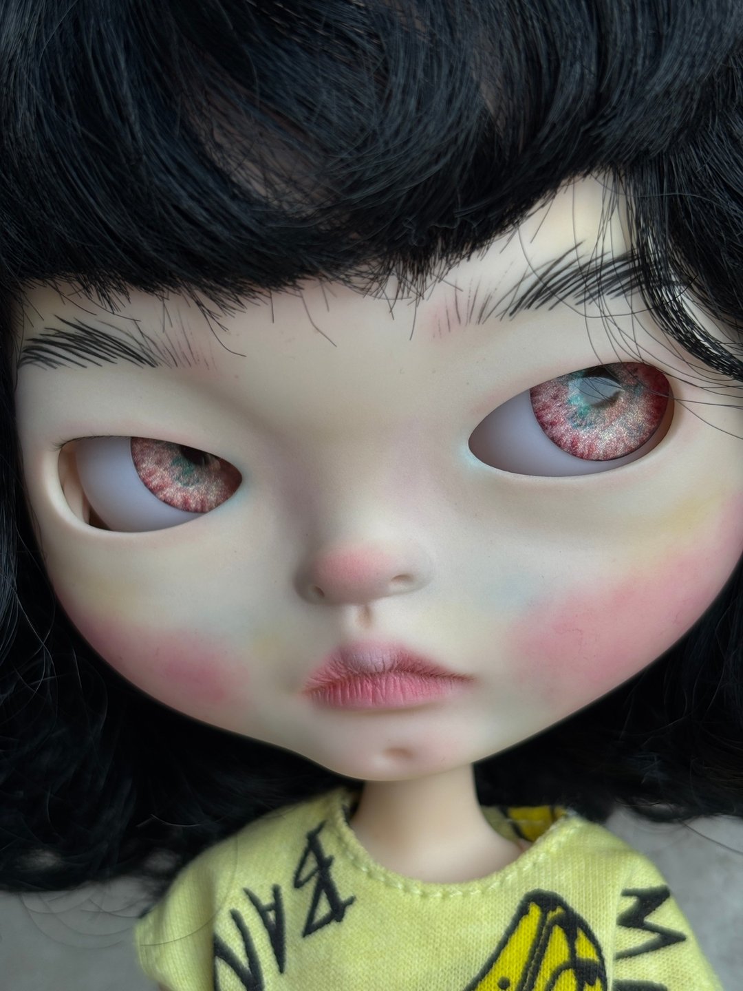 Blythe 亚洲订制娃娃 黑色短发 OOAK 娃娃 - 玩偶/公仔 - 塑料 黑色