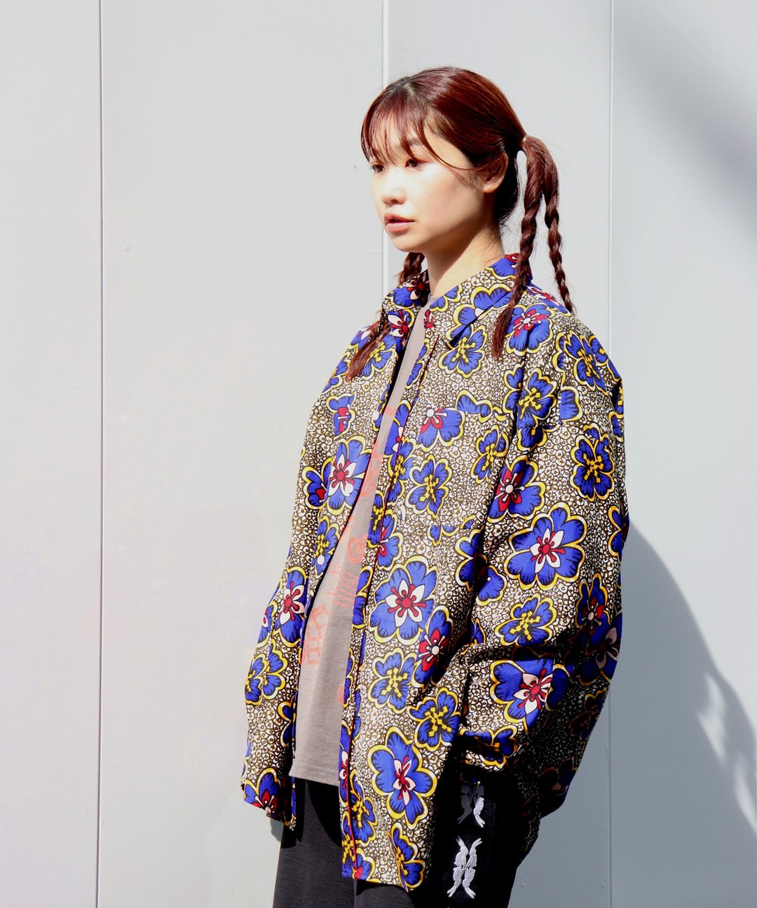 AFRICA OVER SHIRT (POPCORN FLOWERS) - 女装衬衫 - 聚酯纤维 蓝色