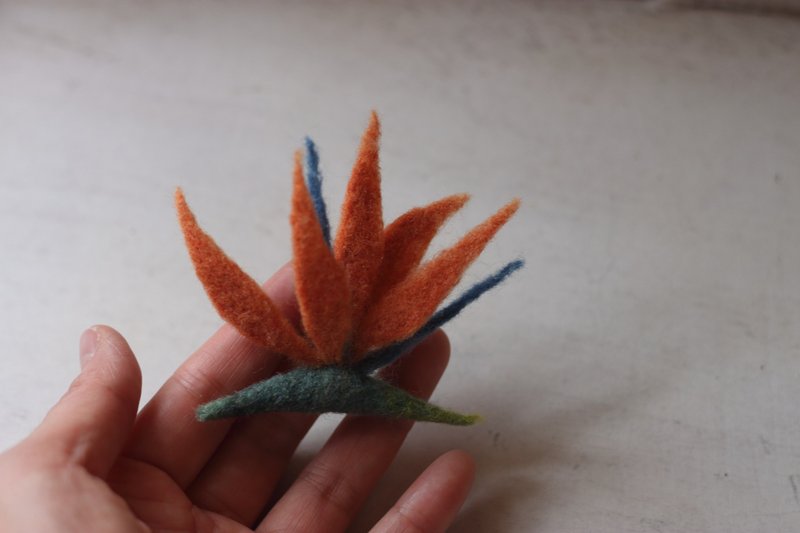 草木染 天然染 植物染 天堂鸟胸针 茜草 订制款 - 胸针 - 羊毛 橘色